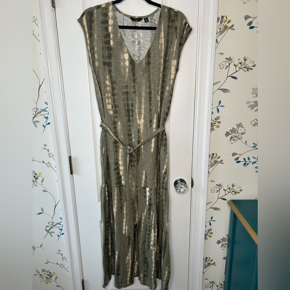 G by Giuliani tie dye maxi dress. Olive Green. Women’s size Medium Tall. NWOT